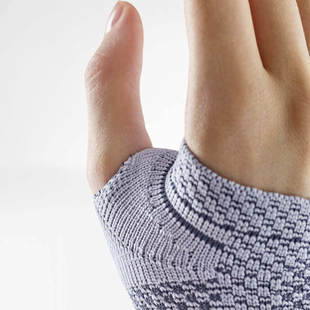 Bauerfeind ManuTrain dynamic wrist support