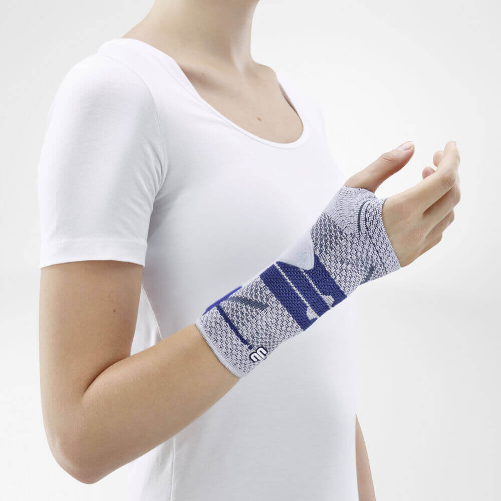 Bauerfeind ManuTrain dynamic wrist support