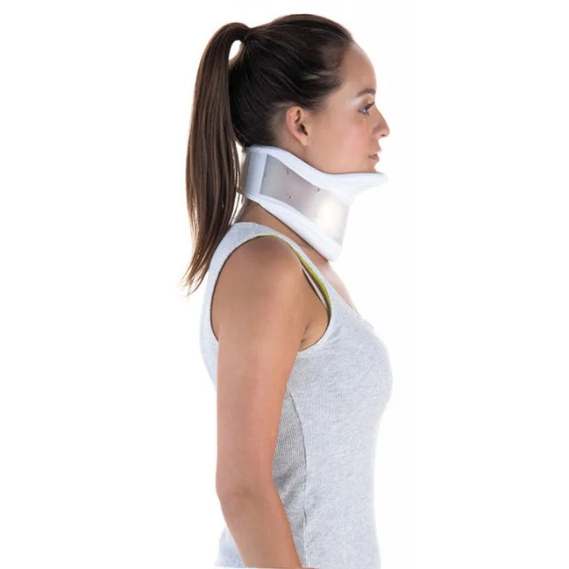 DonJoy C3: rigid adjustable cervical collar with chin support