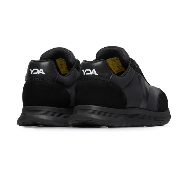 Optima Molliter Mas Sneaker Total Black mit weiter Passform