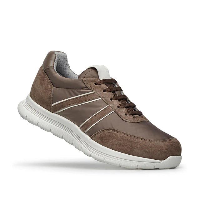 Zapatilla ortopédica Kurt color barro de piel y soft-tech